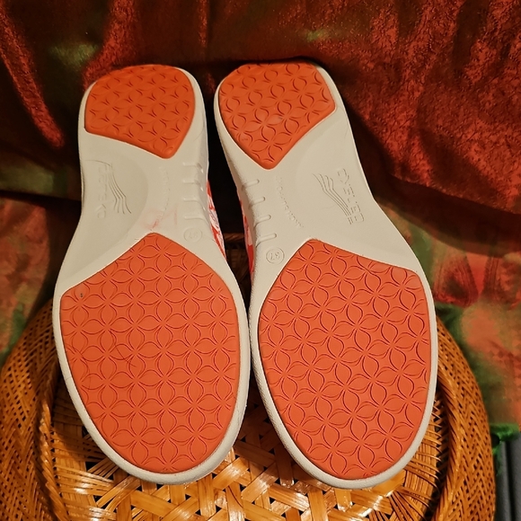 Dansko Women's Orange and White Floral Sneakers - Picture 2 of 3